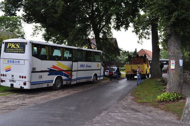 Wypadek w Karnieszewicach. Zderzyły się dwa autobusy.