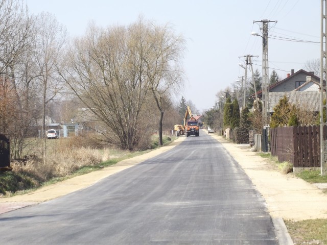 To jedna z realizowanych właśnie modernizacji dróg na terenie gminy Przysucha - ulica Starowiejska w Janikowie.