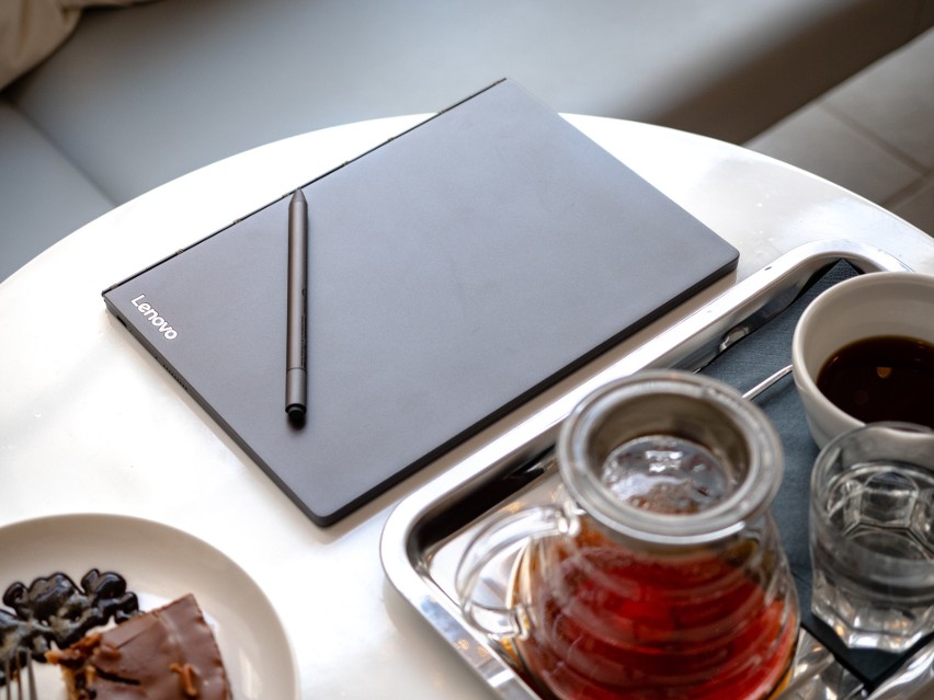 Lenovo Yoga Book C930, czyli laptop, tablet, czytnik e-booków i notatnik w jednym