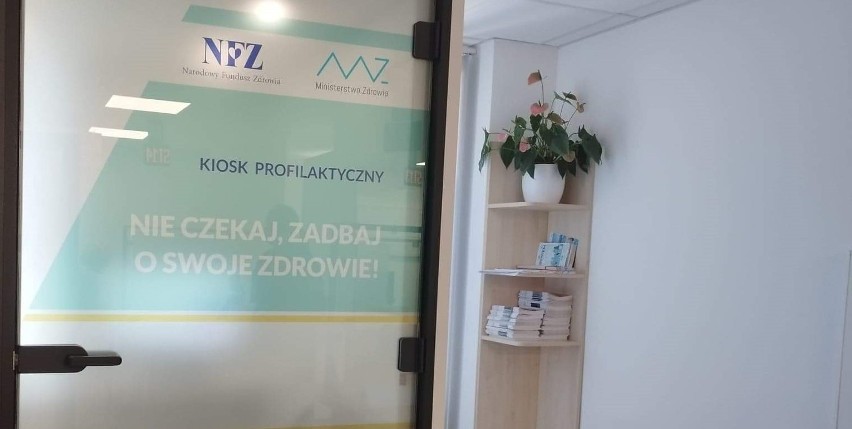 Sala obsługi klientów i kiosk profilaktyczny małopolskiego...