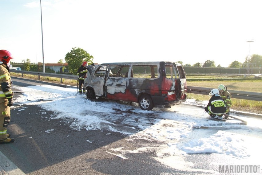 Pożar busa na obwodnicy Czarnowąsów