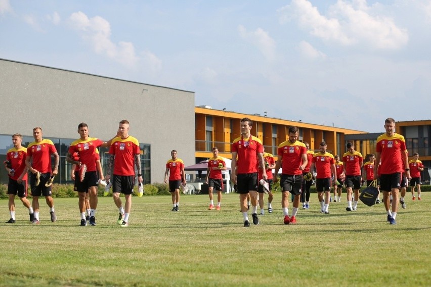 Piłkarze Jagiellonii na zgrupowaniu w Kępie. Zobacz, w jakich warunkach trenują Żółto-Czerwoni [ZDJĘCIA]