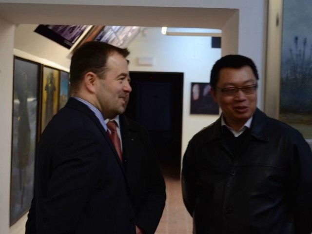 Podczas ostatniej wizyty w Sanoku ambasador zwiedził Muzeum Historyczne, gdzie zobaczył Galerię Beksińskiego i galerię sztuki współczesnej w muzealnych piwnicach.