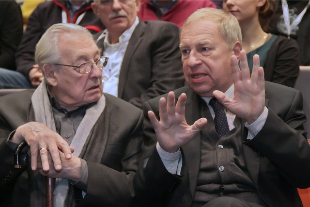 Andrzej Wajda i Jerzy Stuhr,  zdjęcie z 2012 roku.