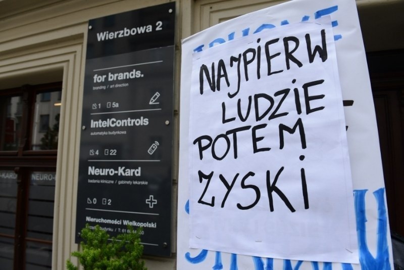 Protest anarchistów na Wierzbowej: Najpierw ludzie, potem...