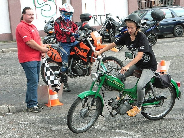Ola Dąbrowska była jedną z uczestniczek toru przeszkód na motorze i jedyną kobietą, która w nim wystartowała