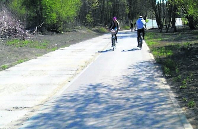 Trasa dla rowerów w rejonie Kanału Jamneńskiego - tu...