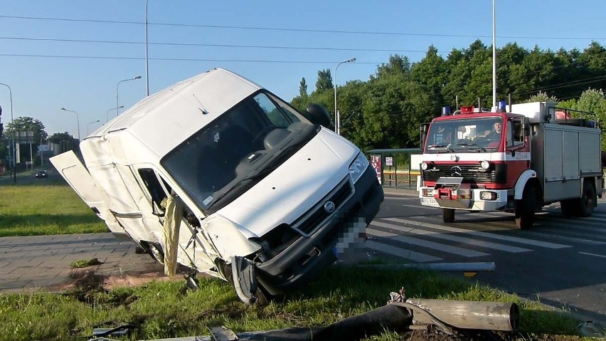 Wypadek na rondzie Biłyka w Łodzi