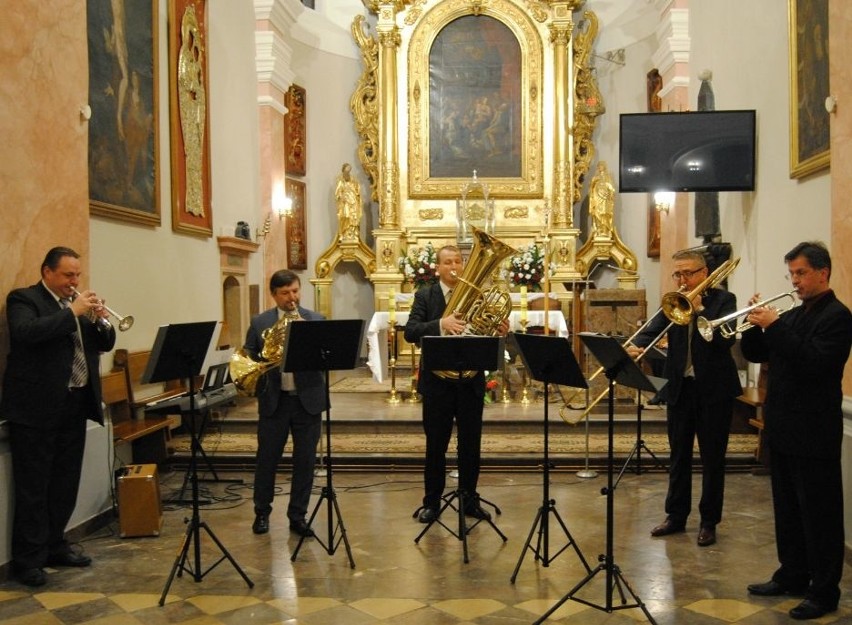  Trzykrotny bis dla świętokrzyskich muzyków we Włoszczowie 