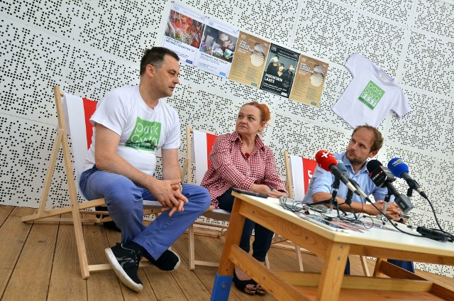 O planie imprez w muszli w parku i na deptaku mówili (od lewej) Marek Mieńkowski, Beata Drozdowska i Rafał Tatarek.