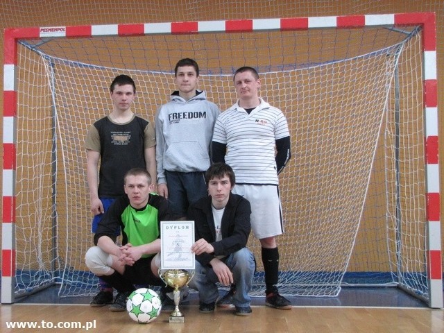 Piłkarze z Nagoszewa zanotowali w tej edycji cztery zwycięstwa i tylko jeden remis. Puchar Wójta zdobyli w pełni zasłużenie.