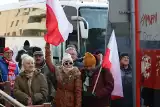 Blisko 170 osób z Jastrzębia-Zdroju wyruszyło na Protest Wolnych Polaków do Warszawy. Dotrą pod Sejm RP