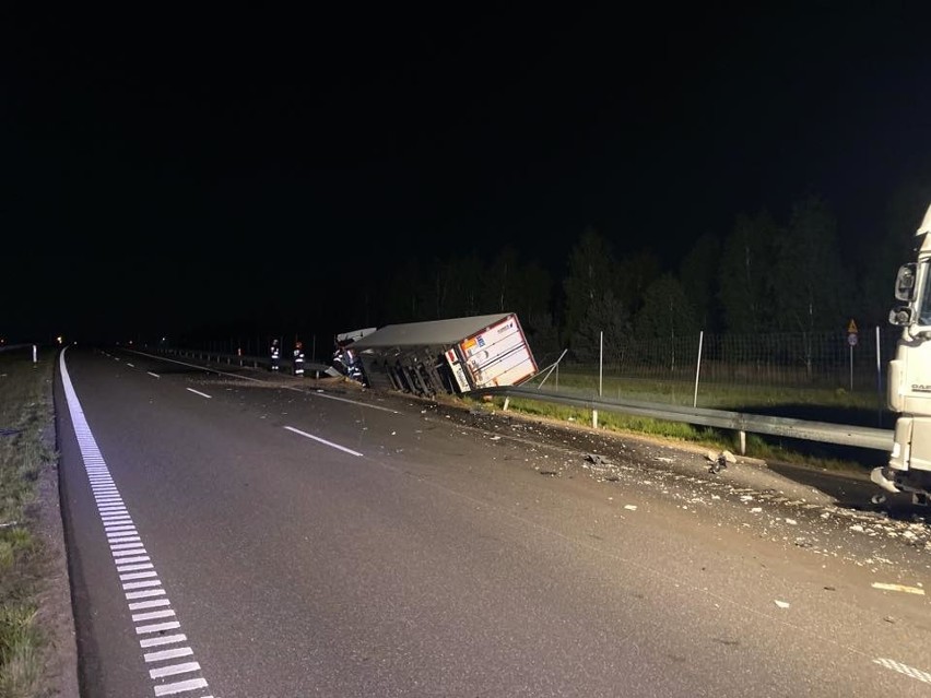 Zderzenie dwóch ciężarówek na ekspresowej obwodnicy Radomia. Były i jeszcze mogą być utrudnienia w ruchu