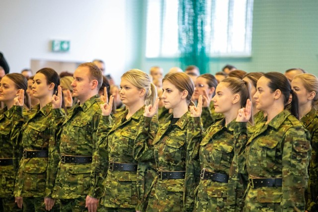 Ślubowanie nowych funkcjonariuszy Podlaskiego Oddziału Straży Granicznej. 24.02.2023