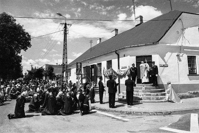 Prezentowane na wystawie fotografie to efekt ponad sześcioletniej pracy artysty