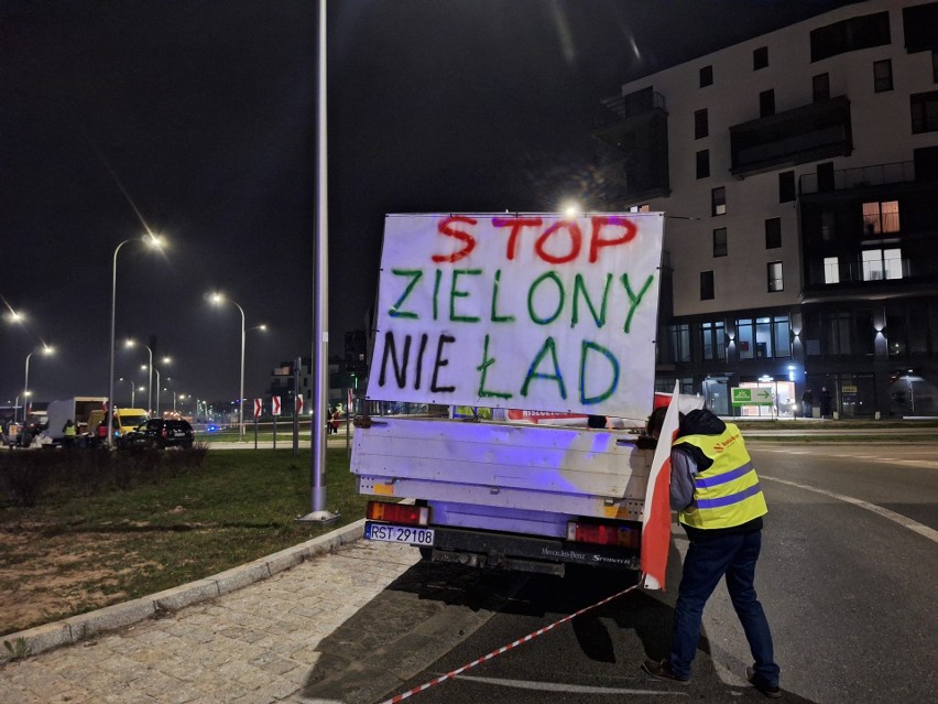 Rolnicy będą blokować drogi dojazdowe do Kielc przez całą...