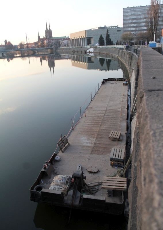 Bulwary nad Odrą będą jak nowe. Trwa przebudowa (ZDJĘCIA, WIZUALIZACJE)