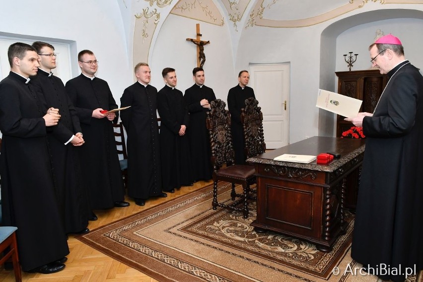 ks. mgr Piotr Szmigielski został skierowany do parafii pw. Wniebowzięcia Najświętszej Maryi Panny w Sokółce