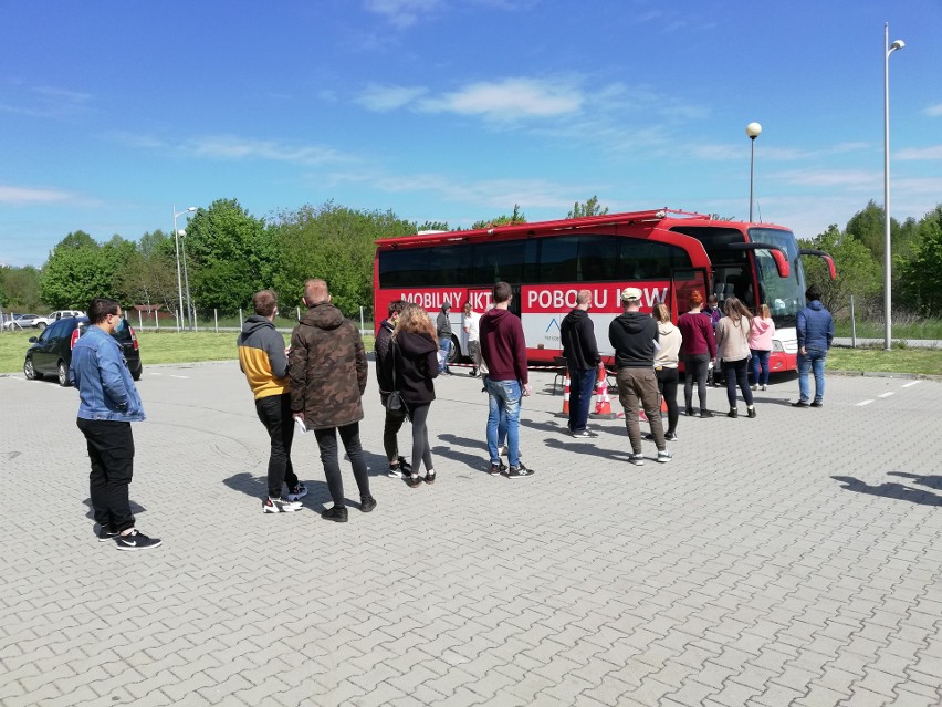 Przysuscy krwiodawcy oddali ponad dwadzieścia litrów krwi. Akcję organizowały szkolne koła Polskiego Czerwonego Krzyża