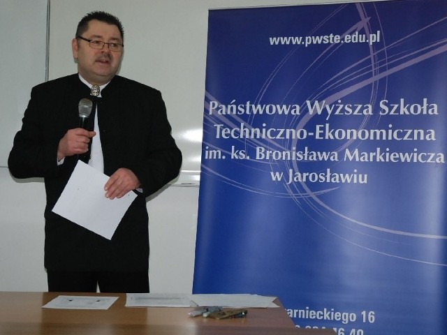 Wykład prof. Grzegorza A. Kleparskiego rozpoczął cykl otwarty spotkań z okazji 15-lecia powstania PWSTE w Jarosławiu.