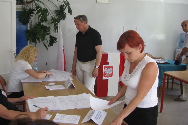 W Obwodowej Komisji Wyborczej nr 4 w Chełmży głosujących nie brakuje