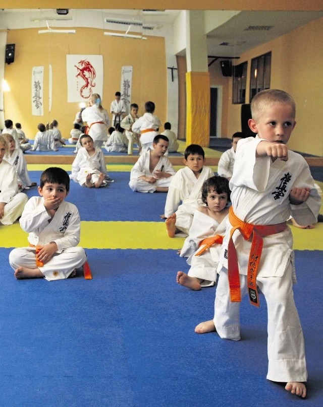 W nowotarskim MOK-u dzieci poćwiczą latem jujitsu