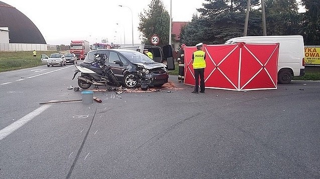 Tragiczny wypadek w Straszęcinie. Nie żyje motorowerzysta