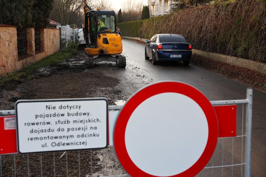 Ulica Odlewnicza została zamknięta z powodu remontu. To...