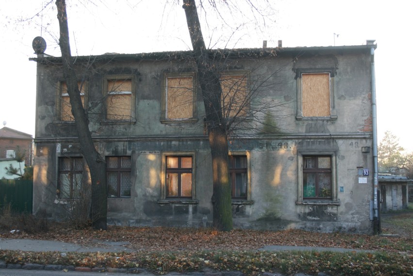 Dom przy Szosie Chełmińskiej 93, na którego fasadzie...