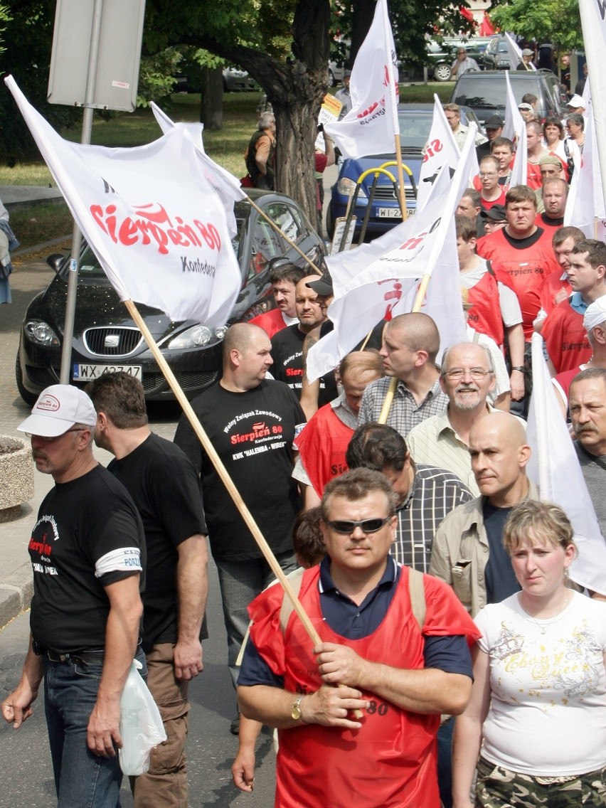 20.06.2008 warszawa - protest zwiazkowcow sierpnia 80 w...