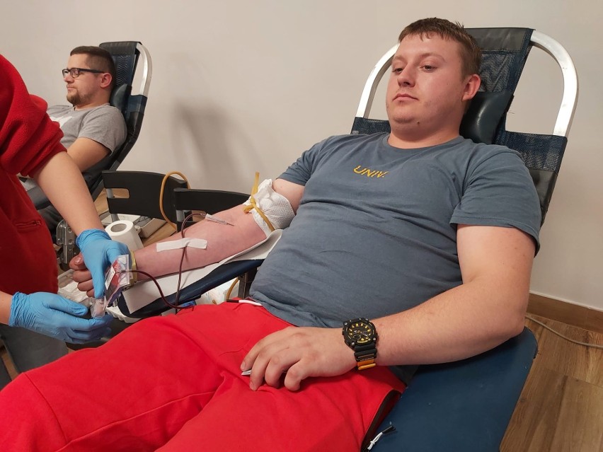 23. akcja krwiodawstwa w tym roku w Sędziszowie. Oddano ponad 30 litrów krwi. Zobaczcie bohaterów ostatniej zbiórki