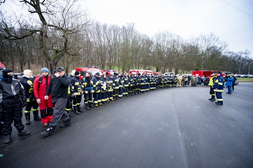 W niedzielę rano około 60-osobowa grupa mieszkańców Turku,...