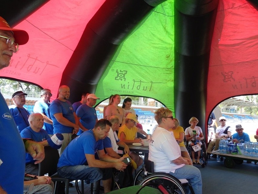 Rywalizowali w Lublinie w ogólnopolskich zawodach łuczniczych osób niepełnosprawnych - Koziołek 2019. Zobacz zdjęcia
