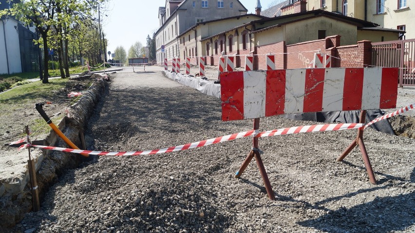 Jastrzębie: Trwa remont ul. Witczaka. Droga prawie gotowa