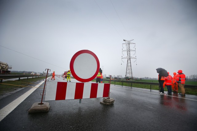 W Bydgoszczy i okolicach w najbliższych dniach zabraknie prądu. Przedstawiamy harmonogram planowanych wyłączeń prądu przez firmę Enea w dniach 9-13 marca. Sprawdźcie, czy będziecie mieli prąd w swoich domach >>>