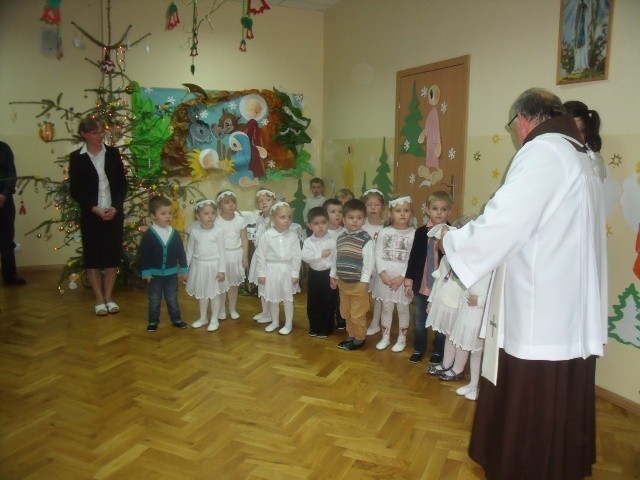 Przedszkolaki z Radomia poznają tradycje Bożego Narodzenia