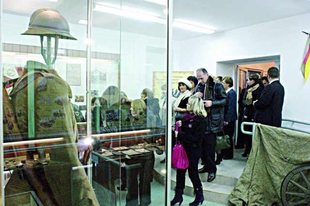 Zwiedzający salę wystawową Grajewskiej Izby Historycznej mogą zobaczyć wiele ciekawych eksponatów