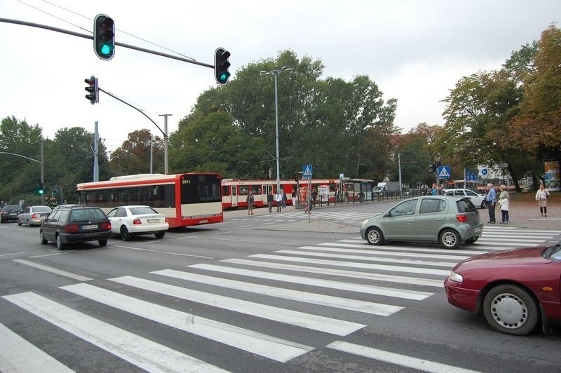 Zderzenie tramwaju z samochodem na Hucisku