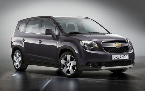 Chevrolet Orlando wyróznia się masywnym przodem nadwozia.