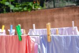 Ekologiczne pranie. Zmień swoje nawyki, aby pranie ubrań było bardziej przyjazne środowisku. Zrób domowy proszek do prania z 3 składników