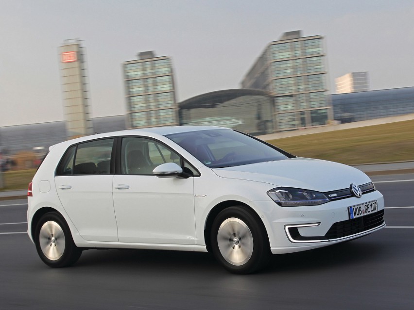 Volkswagen e-Golf...