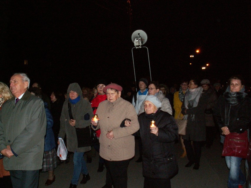 Jasny, granitowy Grób Dziecka Utraconego w Przasnyszu...