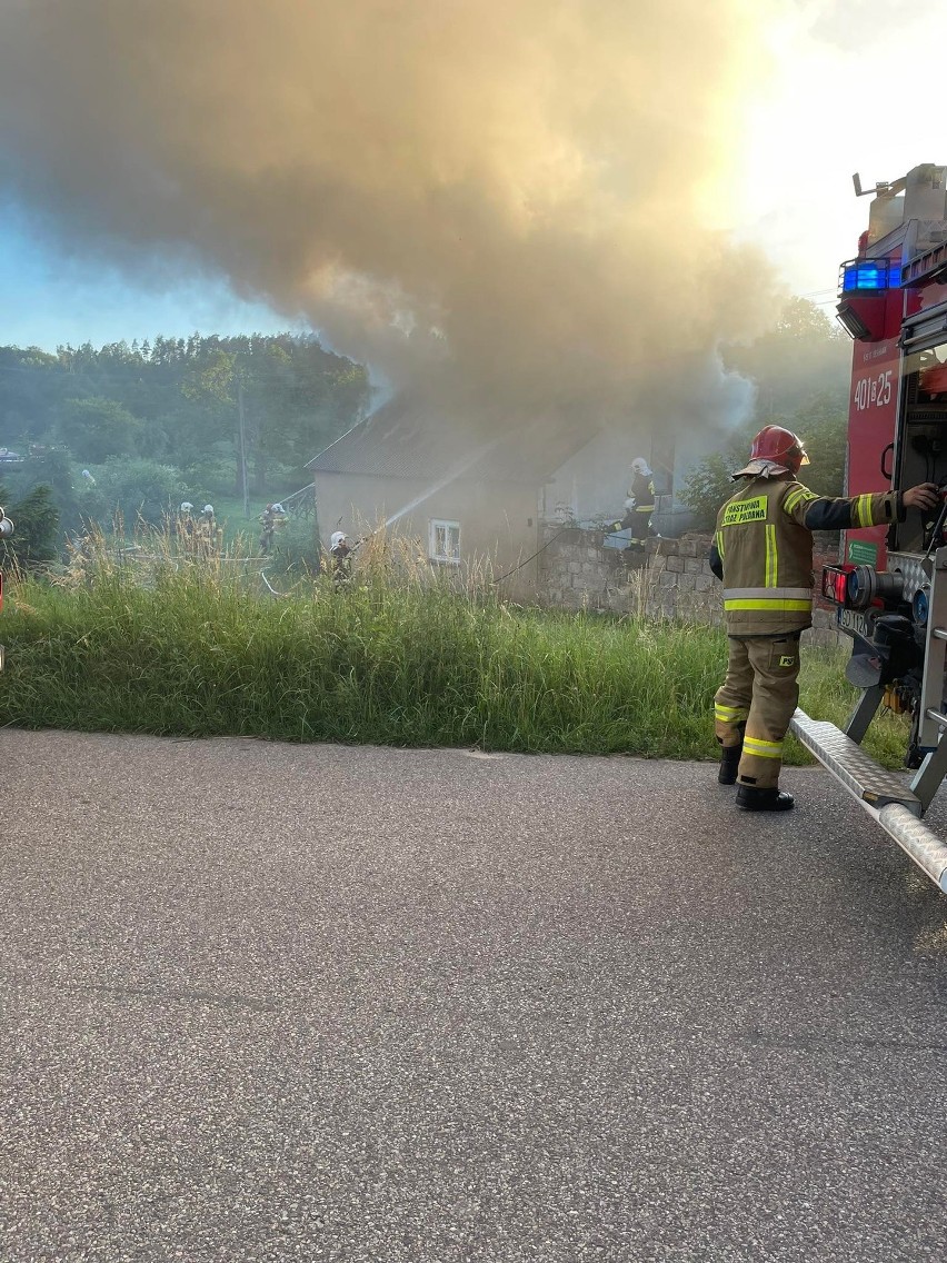 Pożar wybuchł w sobotę, 2 lipca, o godzinie 20. W domu...