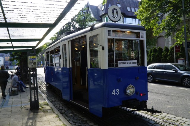 Niebieski gość na poznańskich torach