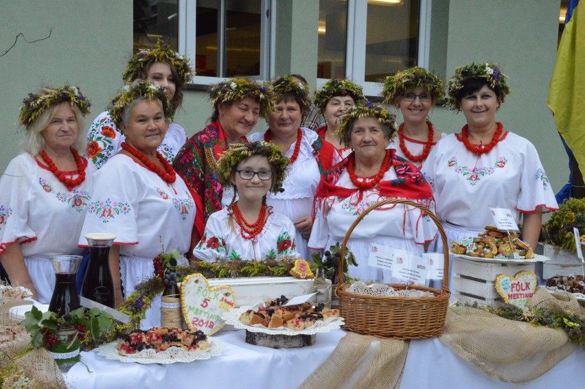 Myślenice. Spróbuj świata, czyli jak smakują Międzynarodowe Małopolskie Spotkania z Folklorem