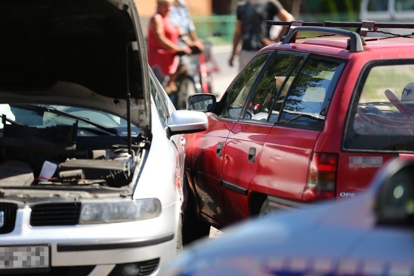 Wypadek trzech aut w Skowierzynie, gmina Zaleszany