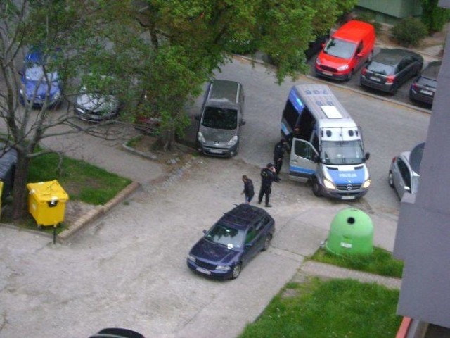 akcja policji przy ul. Bolesławieckiej, gdzie zabito mężczyznę