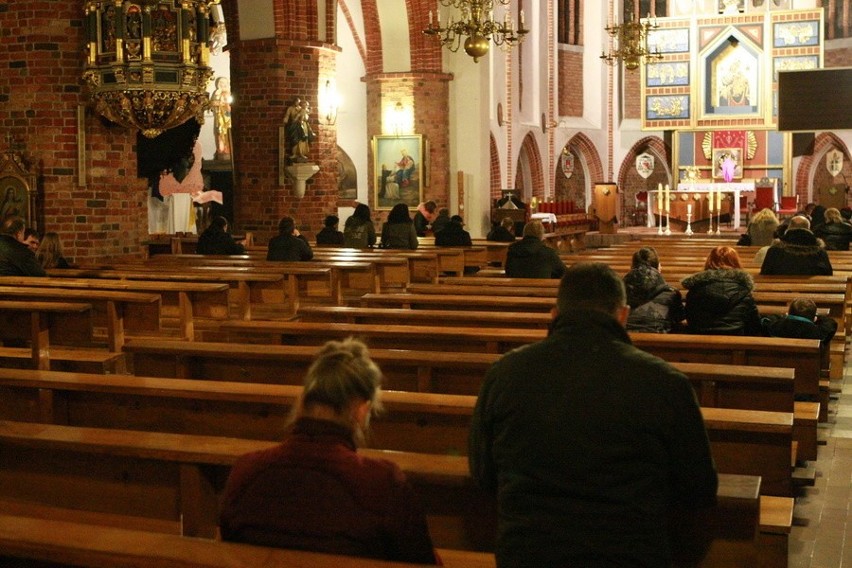 Noc konfesjonałów w kościele Mariackim w Słupsku...