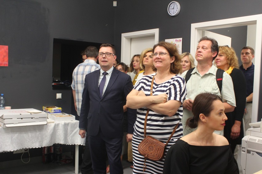 Wieczór wyborczy u lubelskich zwolenników Hołowni. „Świetny wynik". Zobacz zdjęcia