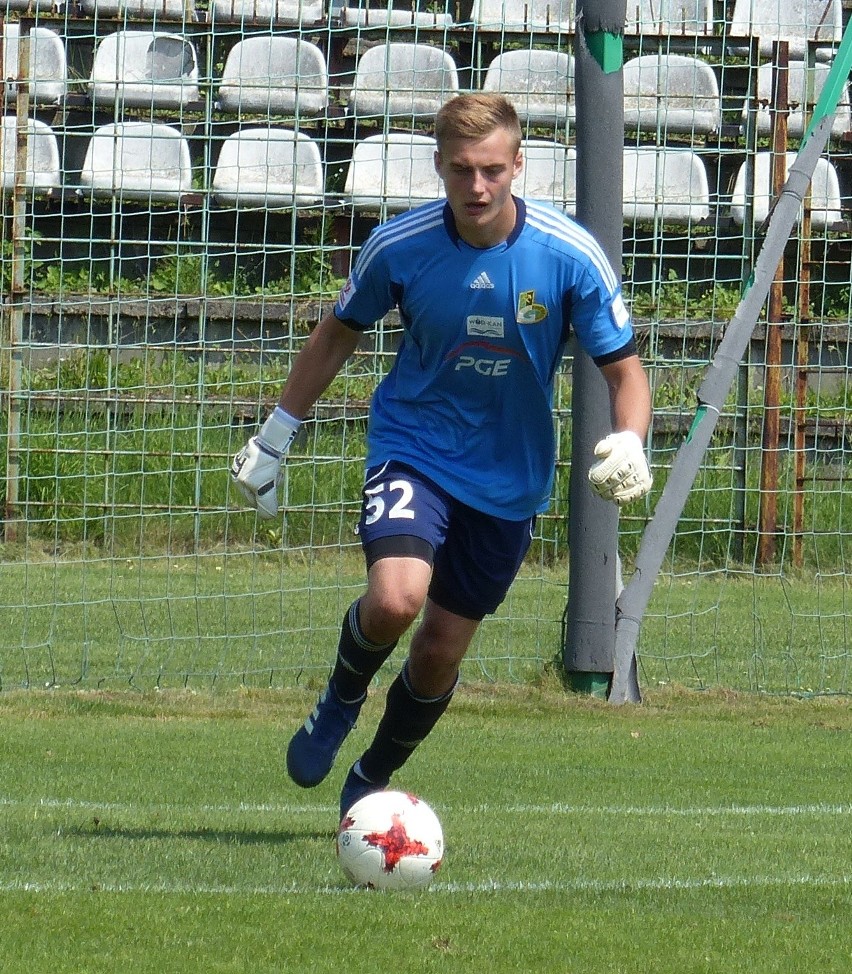 Korona Kielce wygrała z GKS Bełchatów w Centralnej Lidze Juniorów. Zwycięski gol debiutanta  [DUŻO ZDJĘĆ]